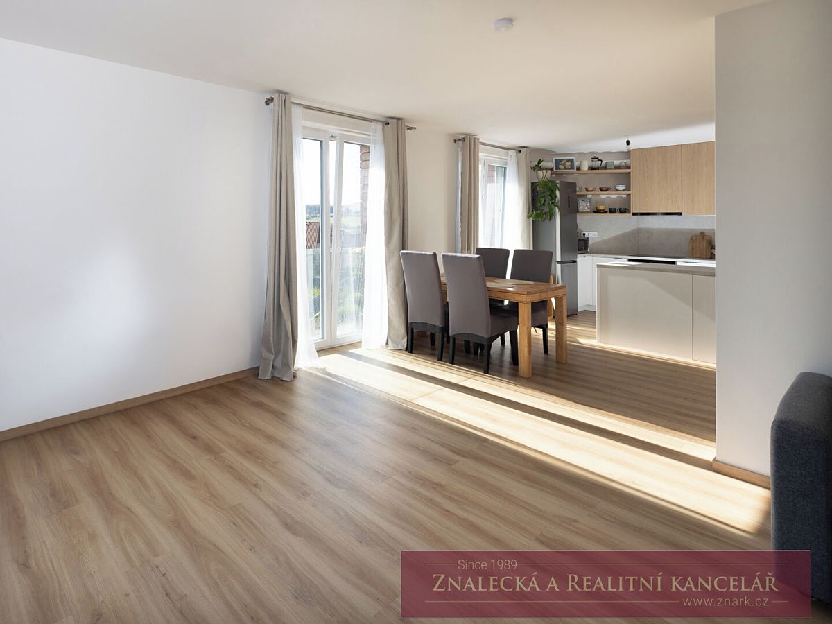 Prodej bytu 4+kk 107 m², Dobříš – fotka 1 z 3