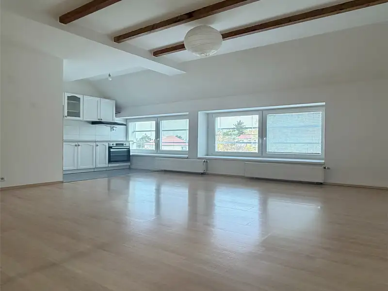 Prodej bytu 3+kk 93 m², Náměšť nad Oslavou – náhled fotky 2