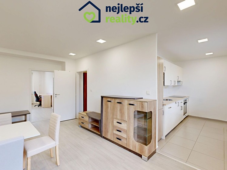 Pronájem bytu 2+1, 54 m² (4 z 13)