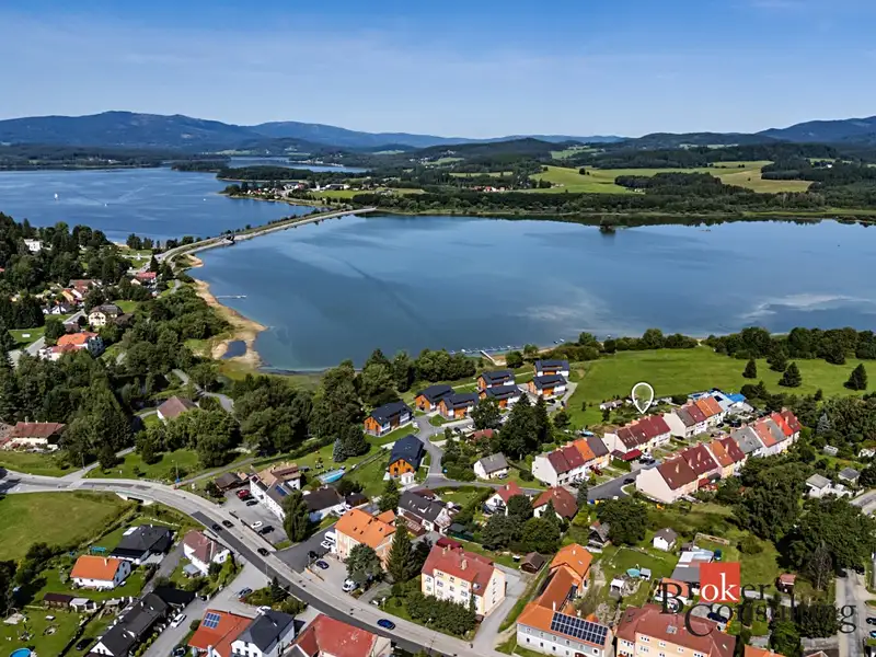 Prodej rodinného domu 160 m², pozemek 155 m², Černá v Pošumaví – náhled fotky 2
