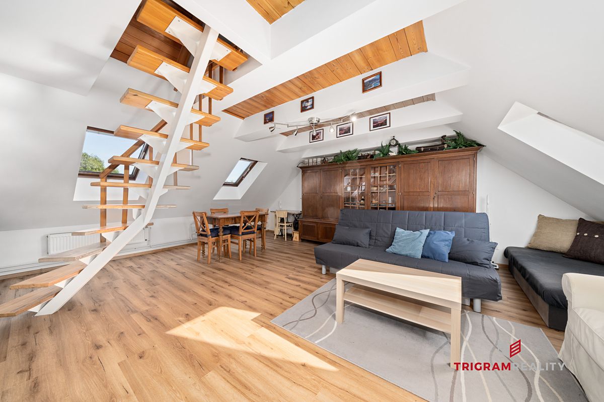 Pronájem bytu 2+kk 55 m², Hradec Králové – fotka 1 z 3