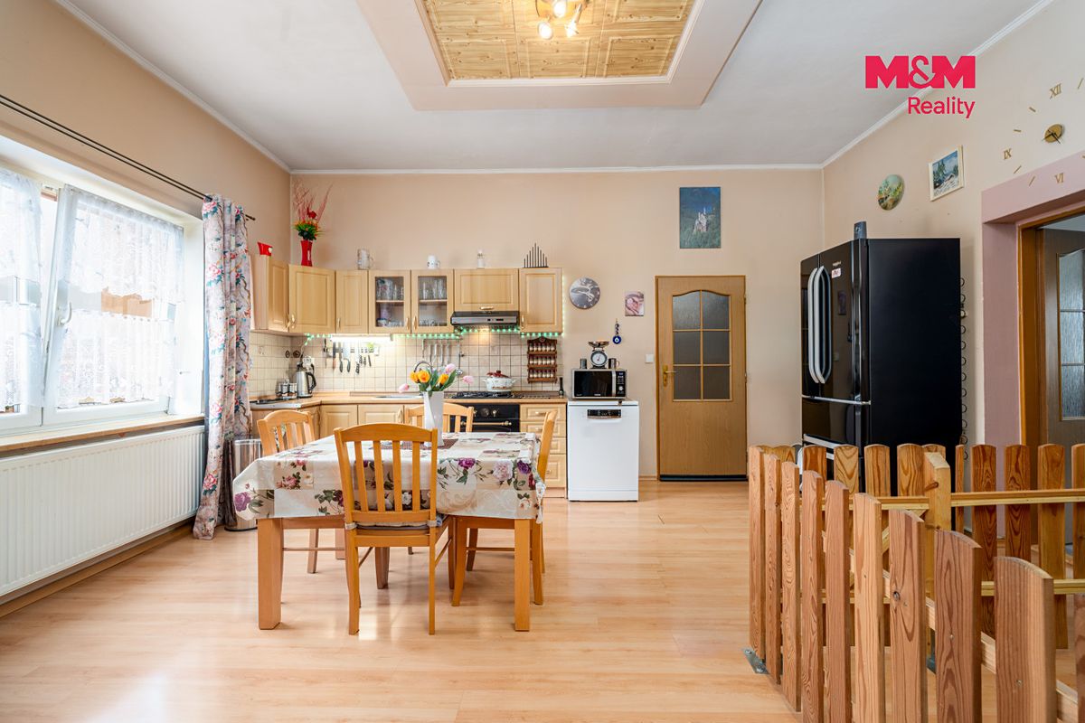 Prodej činžovního domu 596 m² – fotografie 2
