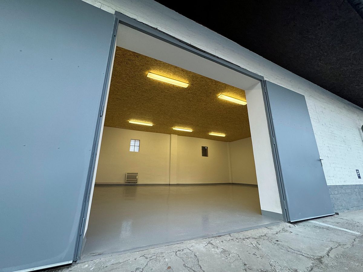 Pronájem skladového prostoru 74 m² – fotografie 2