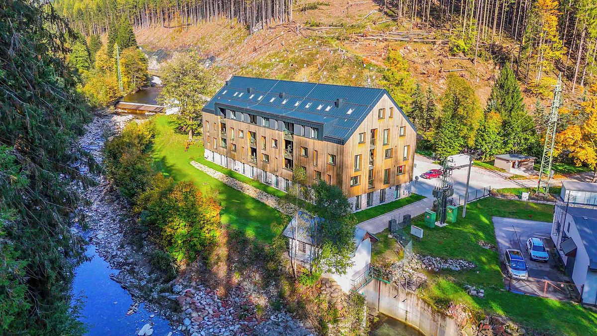 Prodej bytu 1+kk 43 m², Vrchlabí – fotka 1 z 3