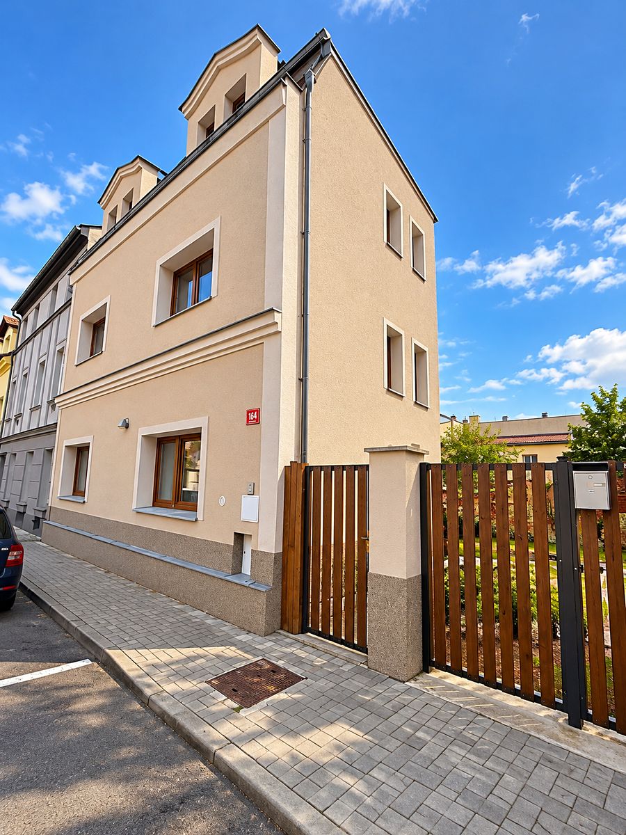 Pronájem bytu 3+kk 70 m²