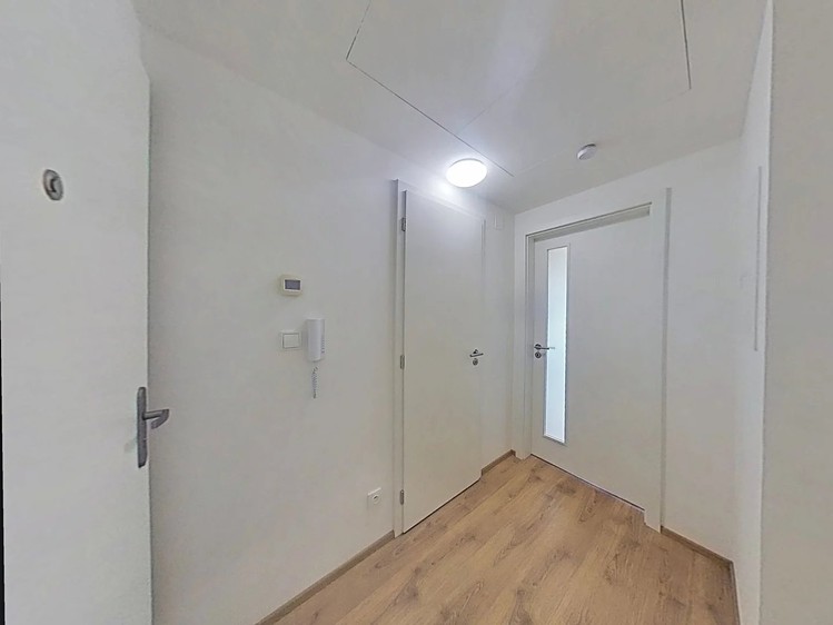 Квартира 1+kk в оренду, 28 м² (7 з 10)