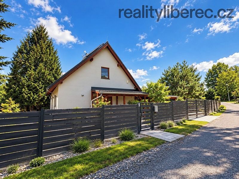 Prodej rodinného domu 160 m², pozemek 1005 m²