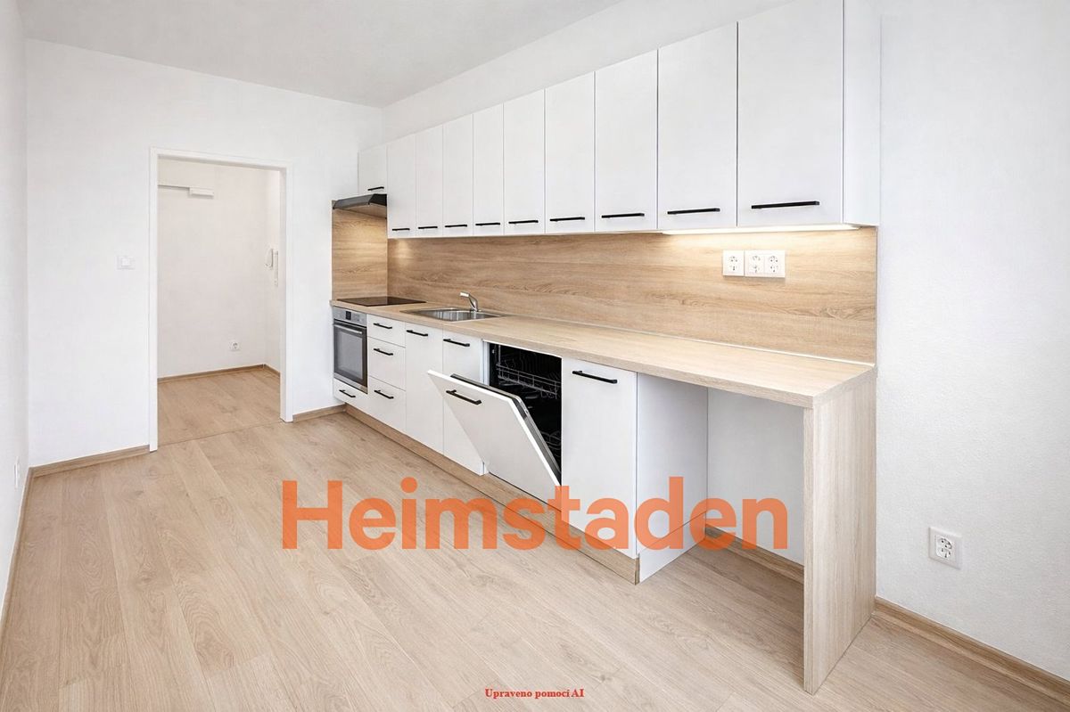 Pronájem bytu 2+1 65 m² – fotografie 2