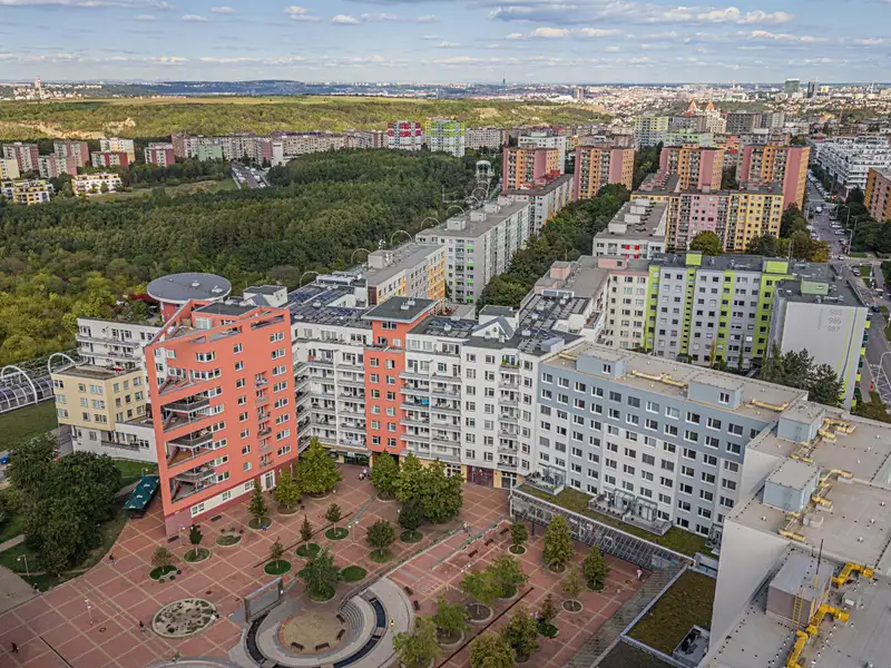 Prodej bytu 2+kk 45 m², Praha – náhled fotky 3