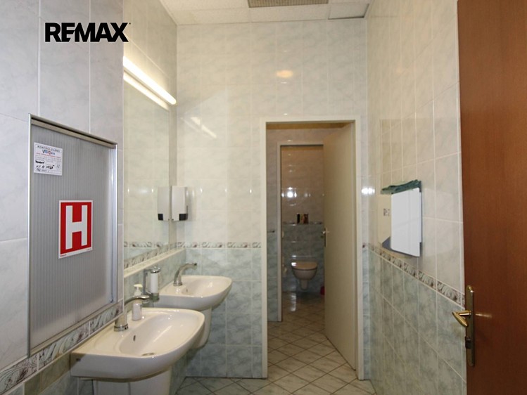 Комерційне приміщення в оренду, 42 м² (6 з 10)
