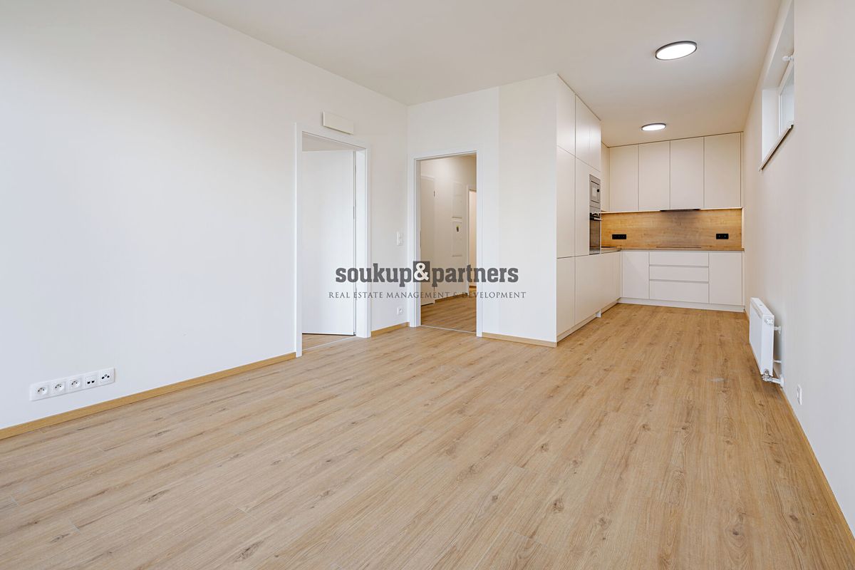 Pronájem bytu 2+kk 53 m² – fotografie 3