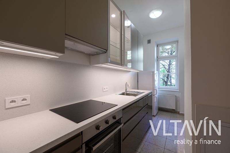 Pronájem bytu 2+1 57 m² – fotografie 3