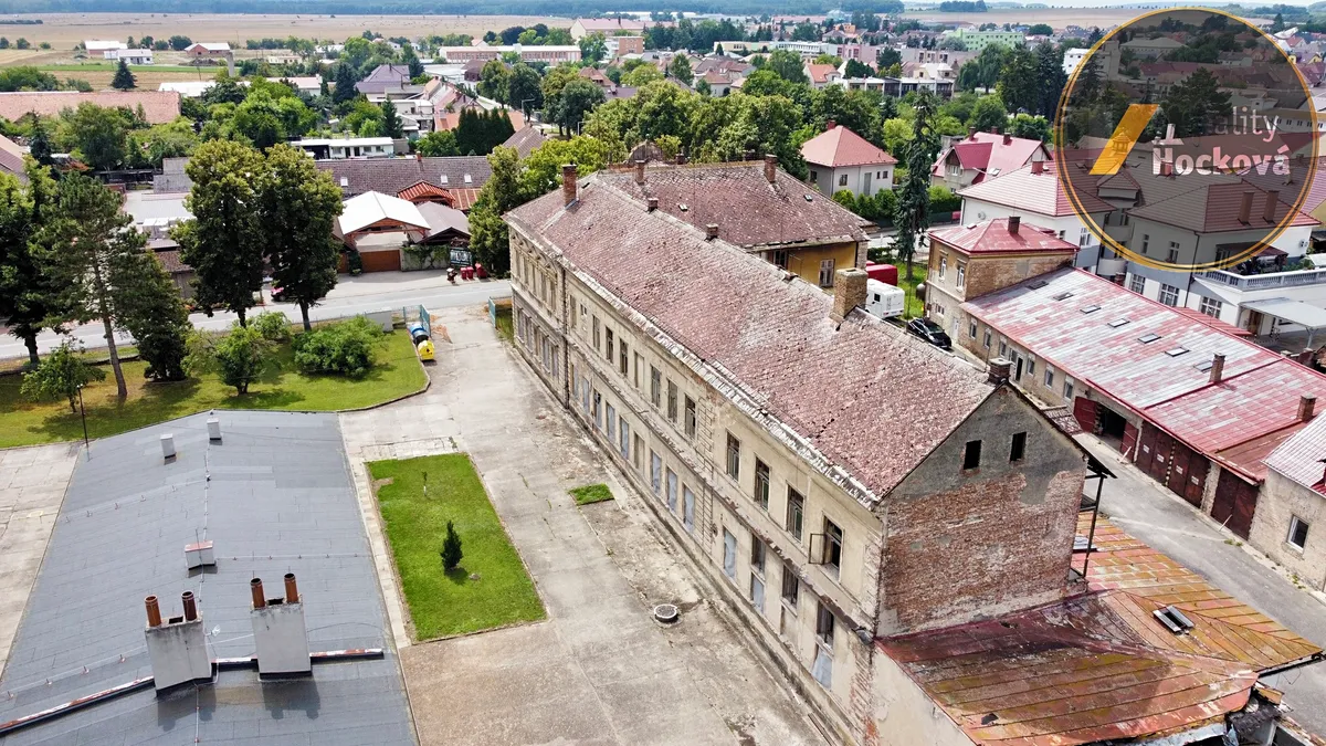 Prodej komerční nemovitosti 2550 m²