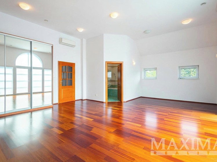 Будинок на продаж, 297 м² (14 з 30)