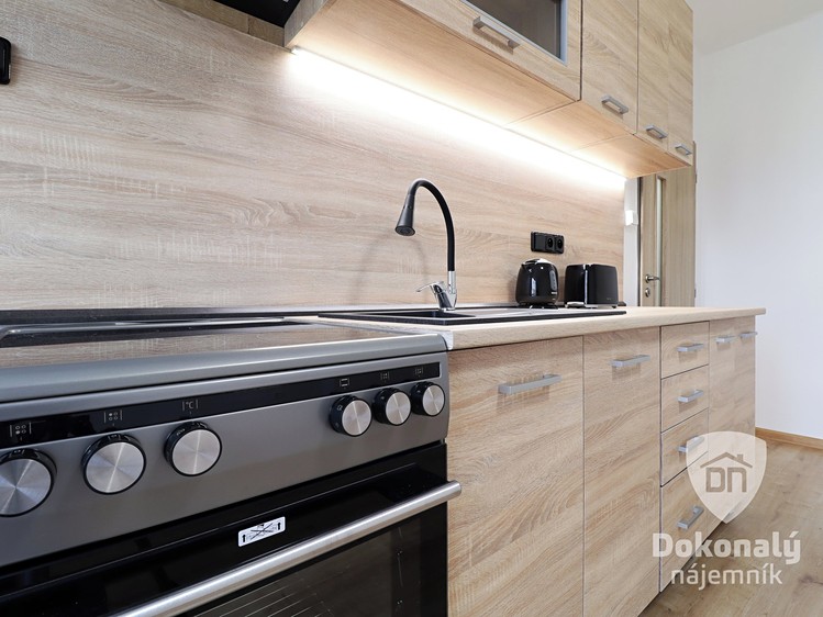 Квартира 1+kk в оренду, 22 м² (8 з 12)