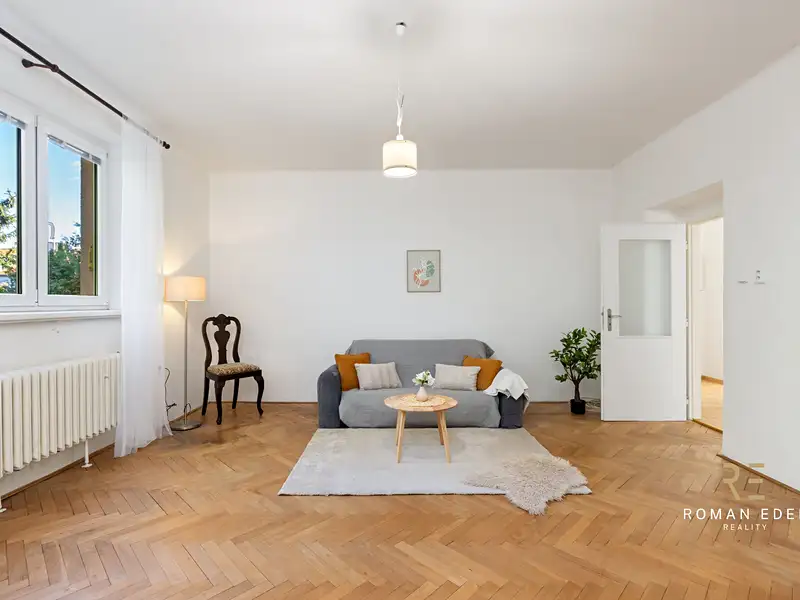 Prodej vícegeneračního domu 278 m², pozemek 273 m², Praha – náhled fotky 3