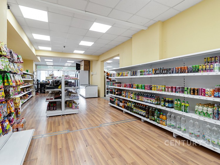 Комерційне приміщення на продаж, 216 м² (1 з 23)