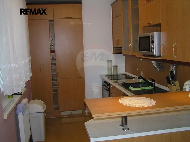 Pronájem bytu 3+1 90 m², Praha – náhled fotky 2