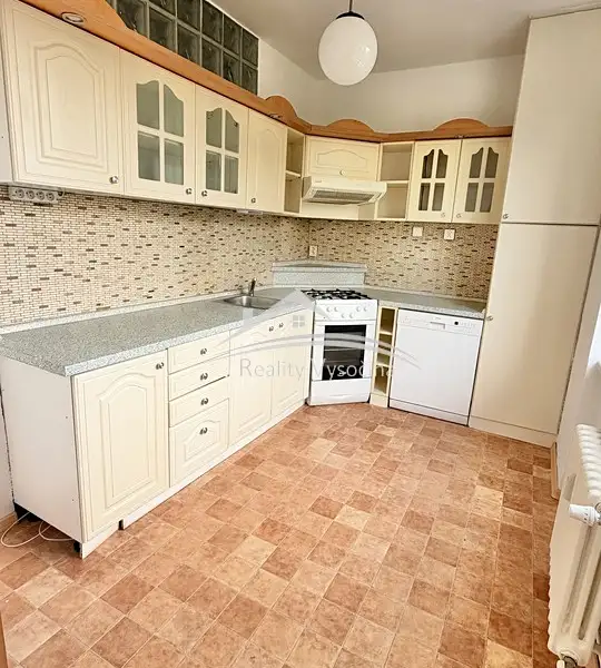 Pronájem bytu 2+1 55 m², Jihlava – náhled fotky 2