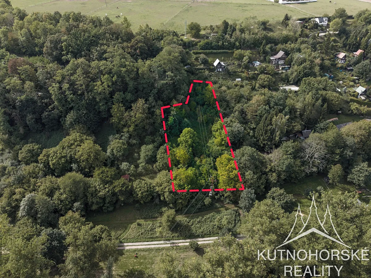 Prodej zahrady 1707 m²