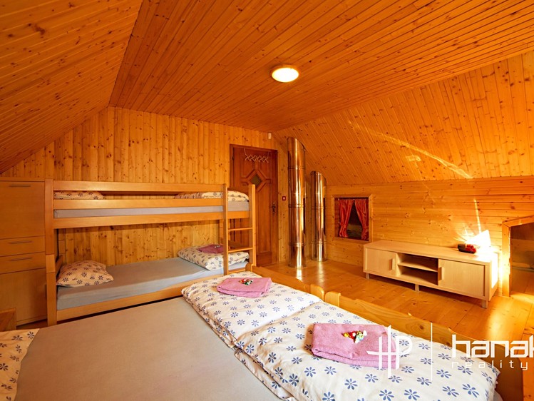 Prodej komerčního prostoru, 517 m² (12 z 23)