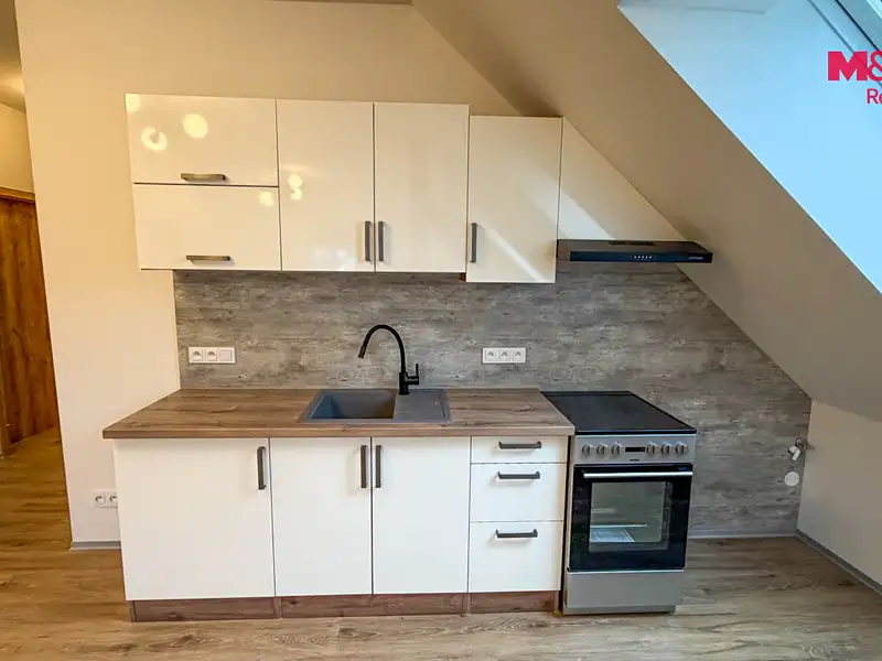Pronájem bytu 3+kk 85 m², Nový Bor – náhled fotky 3