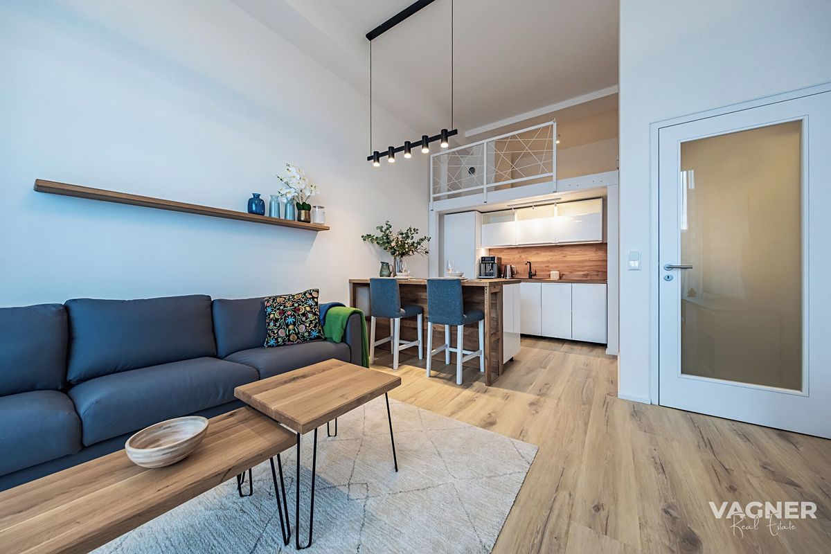 Prodej bytu 2+kk 56 m², Praha – fotka 1 z 3