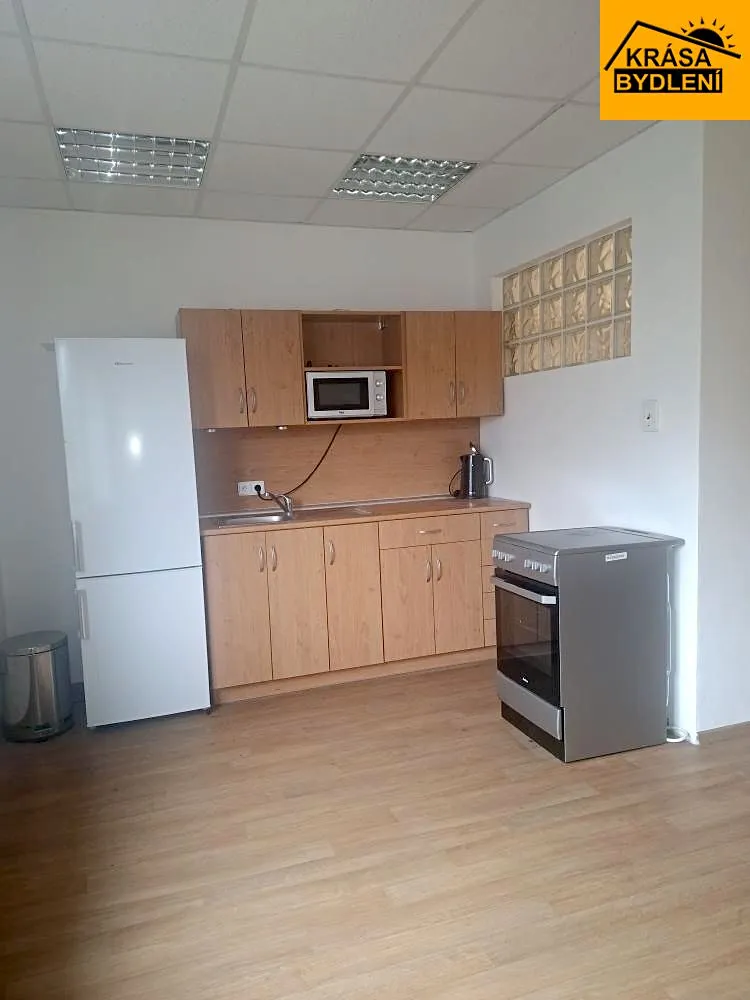 Pronájem bytu 3+kk 80 m²