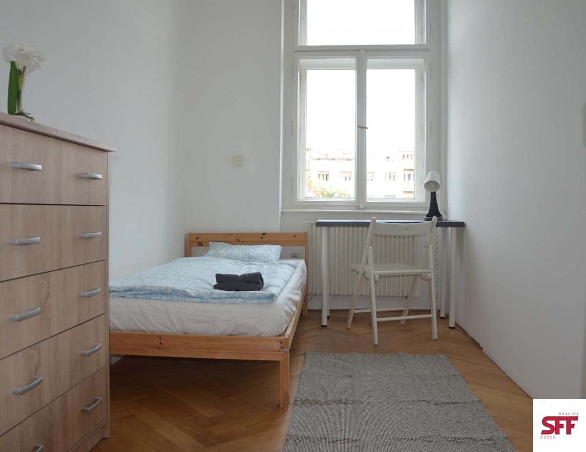 Pronájem bytu pokoje 10 m², Praha – fotka 1 z 3