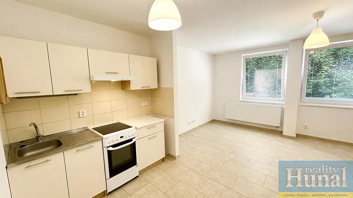 Pronájem bytu 1+kk 36 m²