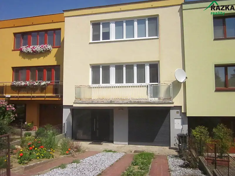 Prodej rodinného domu 193 m², pozemek 302 m², Třebíč – náhled fotky 1