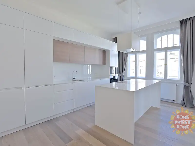 Pronájem bytu 3+1, 137 m², Praha 3, Praha