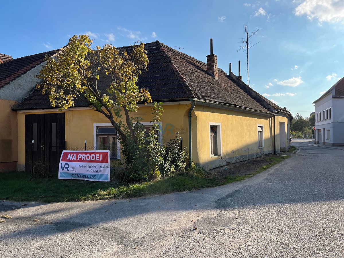 Prodej rodinného domu 85 m², pozemek 292 m², Trhové Sviny – fotka 1 z 3