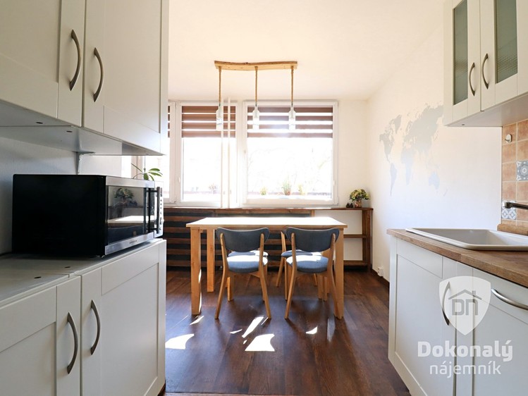 Pronájem bytu 3+kk, 71 m² (4 z 18)