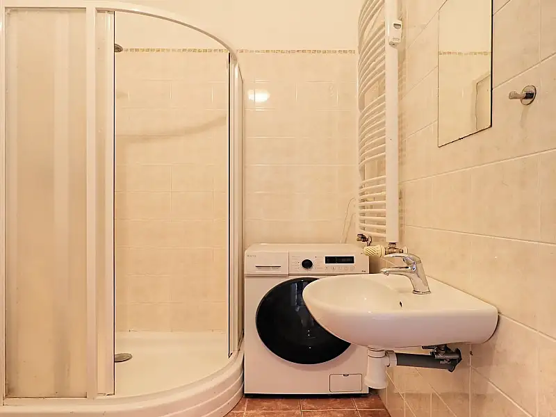 Pronájem bytu 1+kk 26 m², Praha – náhled fotky 2