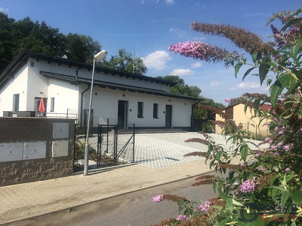 Pronájem bytu 2+kk 62 m²