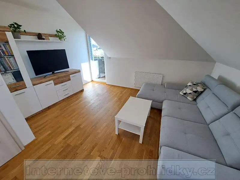 Pronájem bytu 3+kk 76 m², Praha – náhled fotky 3