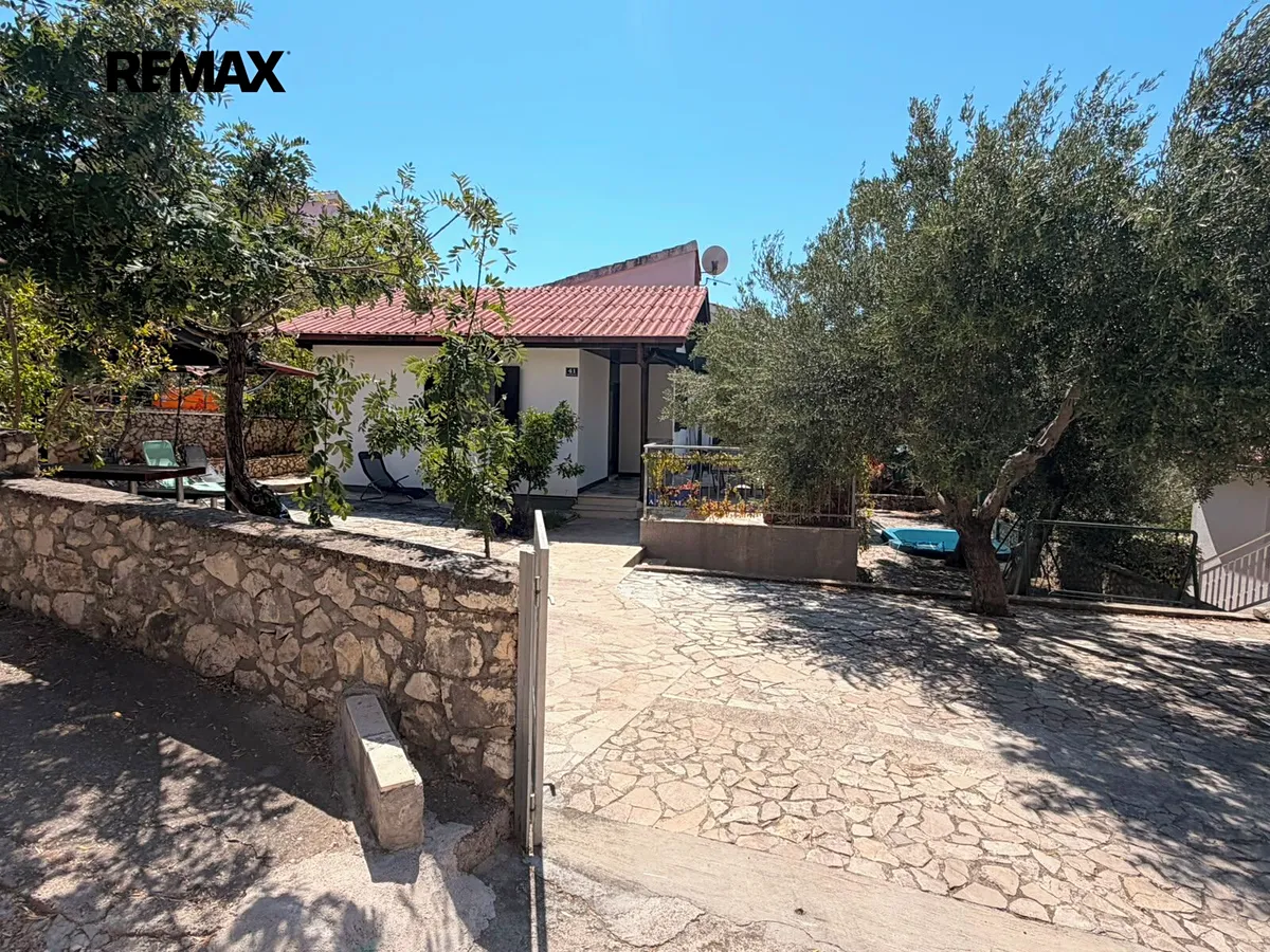 Prodej vícegeneračního domu 120 m², pozemek 330 m²