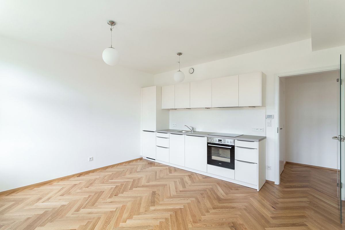 Pronájem bytu 2+kk 46 m² – fotografie 3