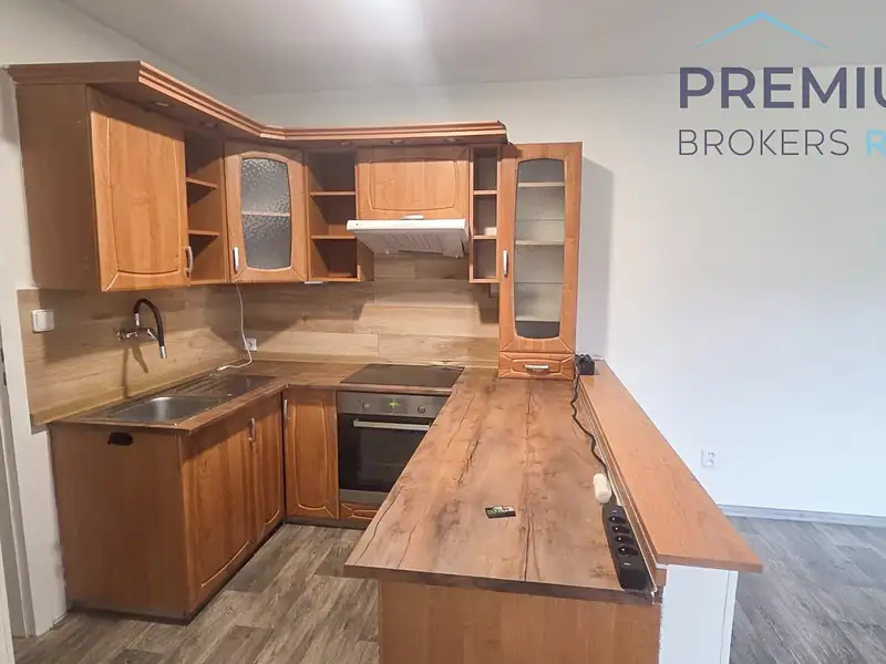 Pronájem rodinného domu 72 m², pozemek 750 m², Hořín – náhled fotky 2