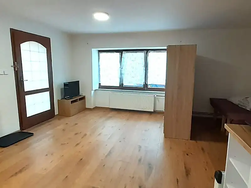 Pronájem bytu 1+kk 44 m², Fryšták – náhled fotky 2