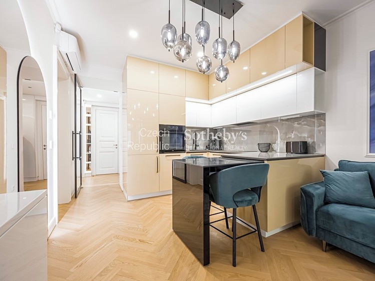 Pronájem bytu 3+kk, 87 m² (6 z 13)