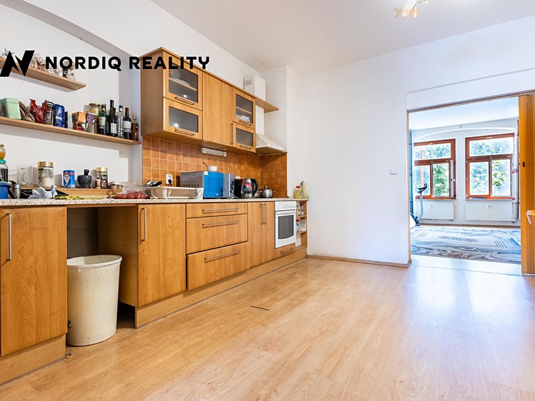 Prodej komerčního prostoru, 439 m² (23 z 39)