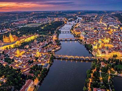 Pronájem komerčního prostoru, 1 980 m² (2 z 6)