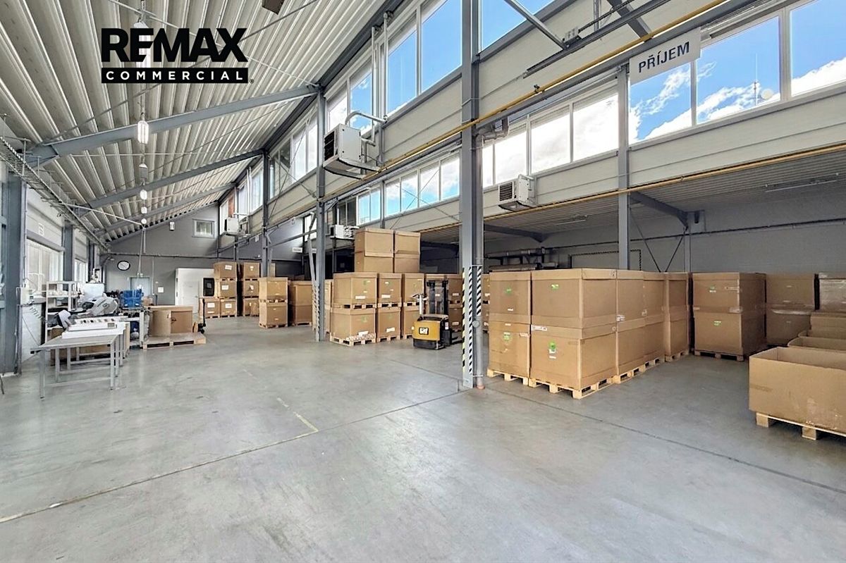 Prodej výrobní haly, prostoru 1446 m², České Budějovice – fotka 1 z 3