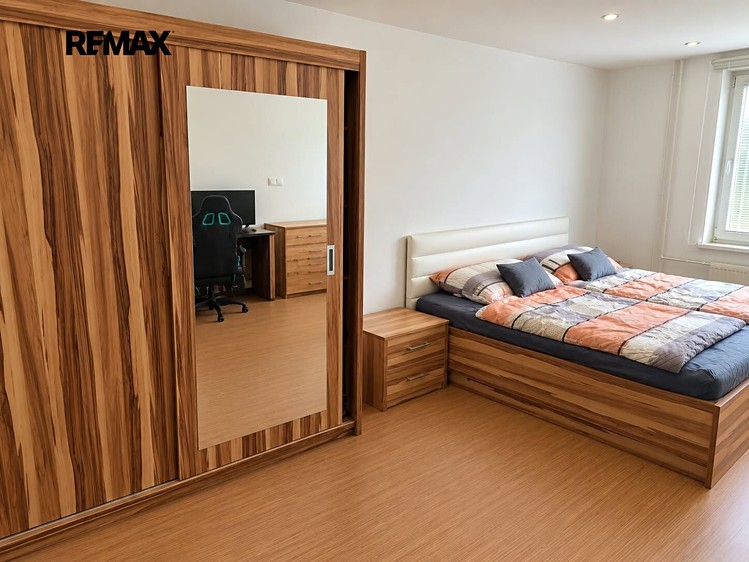 Pronájem bytu 2+kk, 50 m² (5 z 10)