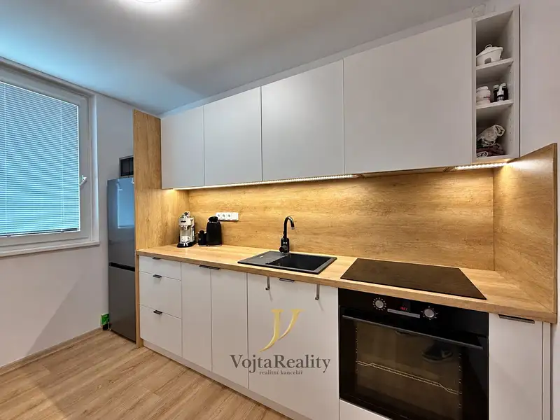 Pronájem bytu 2+1 44 m², Olomouc – náhled fotky 2