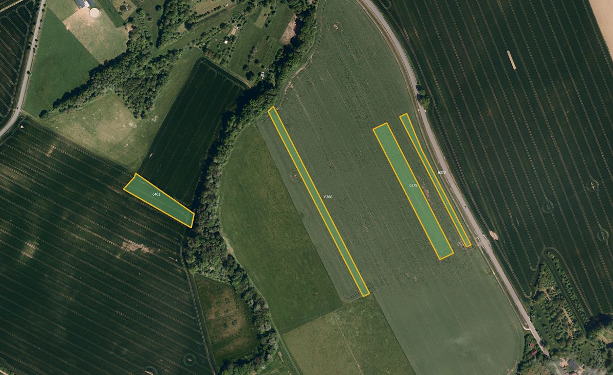 Prodej pole 105347 m², Loukov – fotka 1 z 3