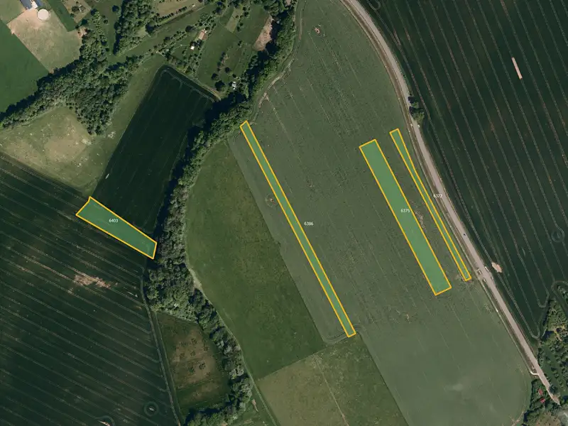Prodej pole 105347 m², Loukov – náhled fotky 1