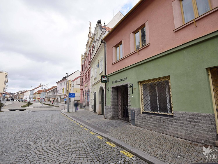 Pronájem komerčního prostoru, 73 m² (2 z 14)